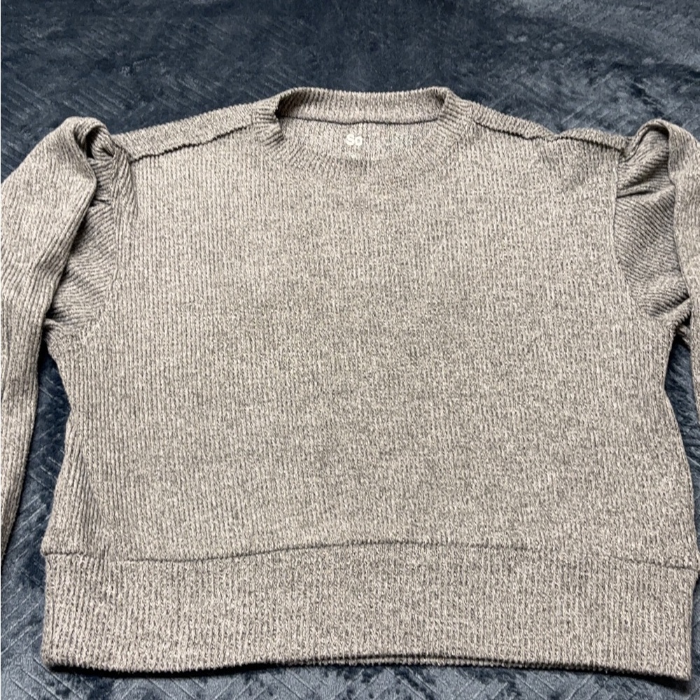 SO Women's Heather Gray Crew Neck Sweater size XS